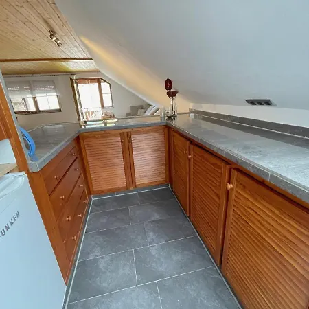 公寓 Geraeumiges Maisonette 托特莫斯